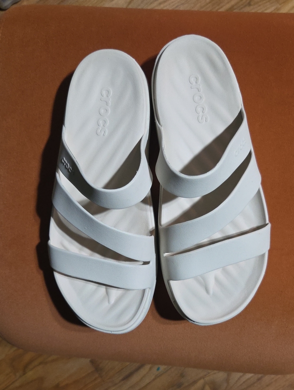 CROCS Womens Getaway Strappy Sandals - Stucco Sz 10